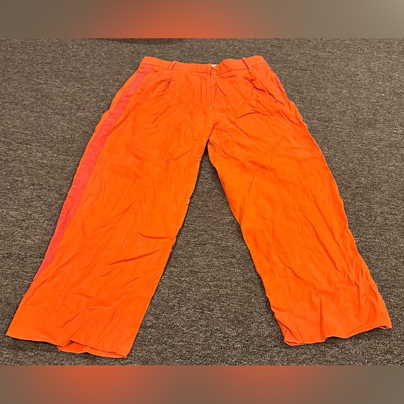 J. Crew Pants - EUC! Women's J crew Sz 2 Bright Orange Pants bottoms